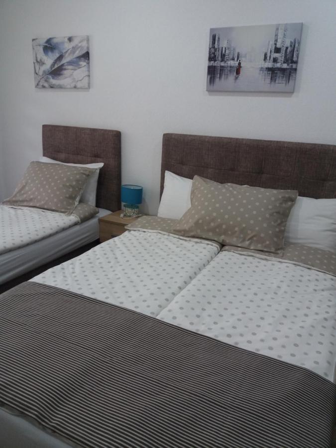 Apartments Karic Aerodrom Tuzla Dubrave Gornje Exterior foto